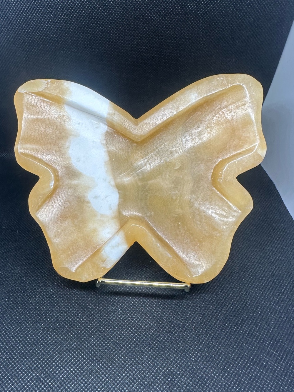 Yellow calcite butterfly plate